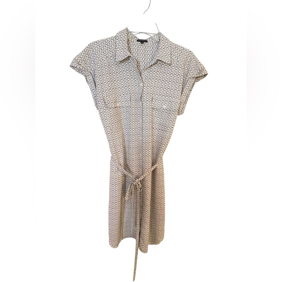 Express grey and White Patterned belted Midi Dress size MEDIUM - Picture 1 of 11